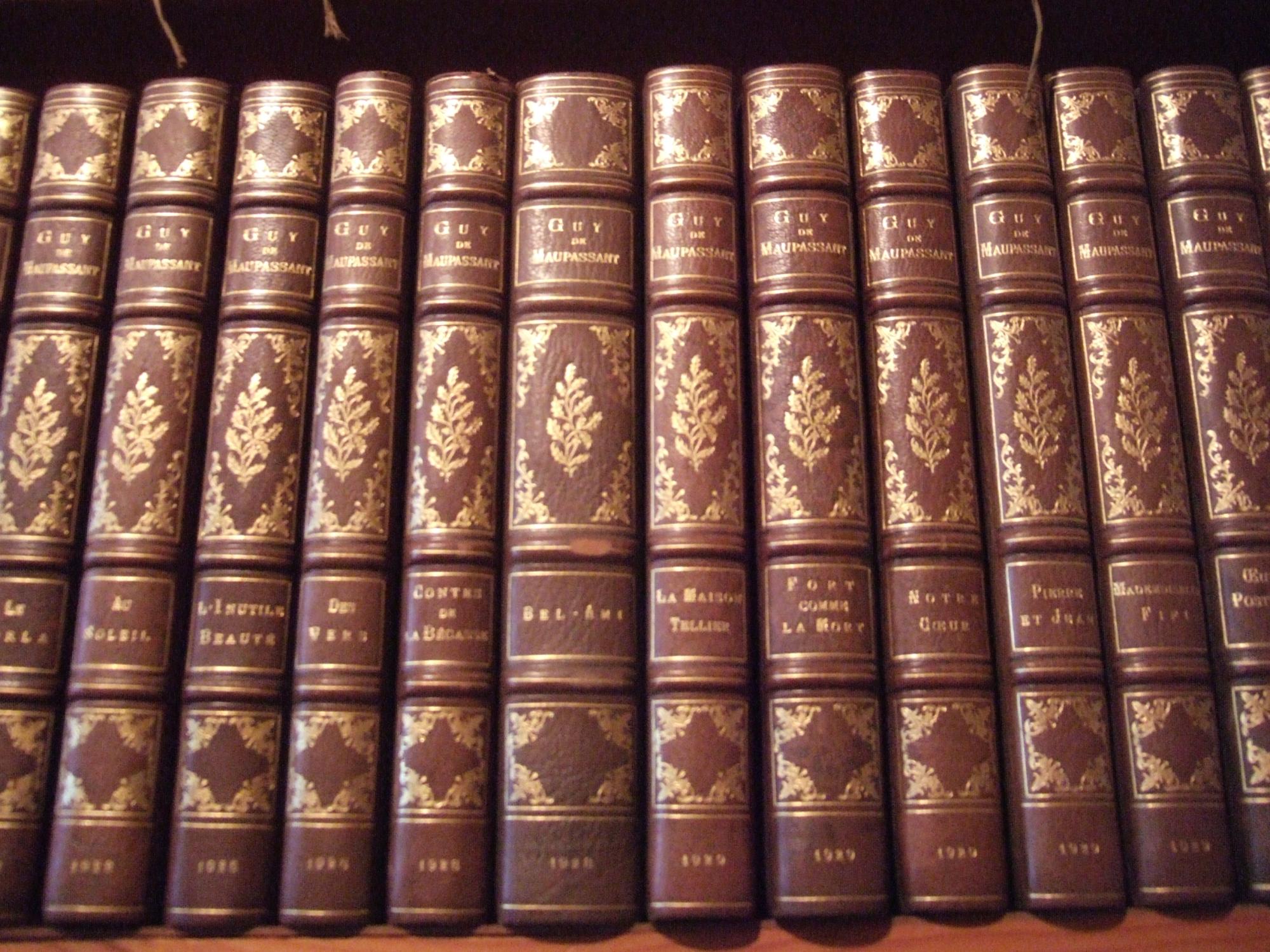 OEUVRES COMPLETES. by MAUPASSANT (Guy de). | Livres de A à Z