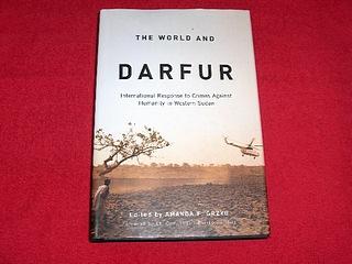 The World and Darfur : International Response to Crimes Against Humanity in Western Sudan - Grzyb, Amanda F. [Editor]