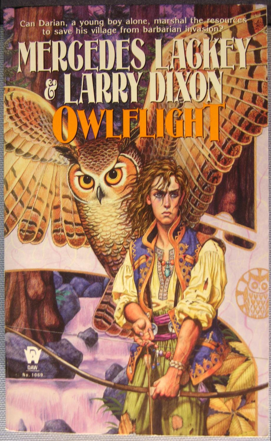 Owlflight [Valdemar #13: Darian's Tale #1] - Mercedes Lackey; Larry Dixon