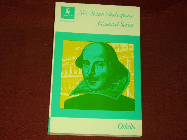 Othello (New Swan Shakespeare. Advanced Series). - William Shakespeare; William Shakespeare; Gamini Salgado