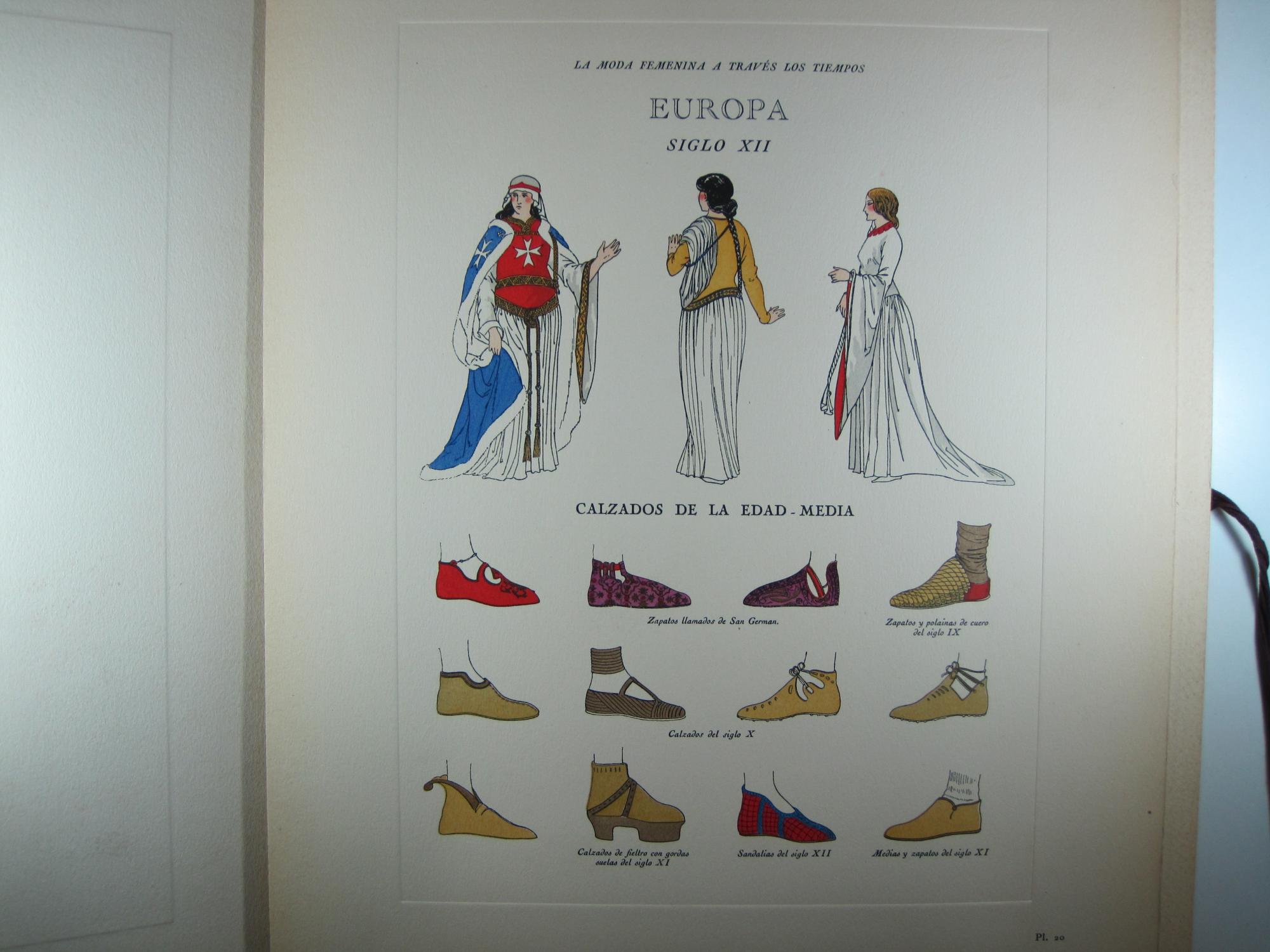 LA MODA FEMENINA A TRAVES DE LOS TIEMPOS: