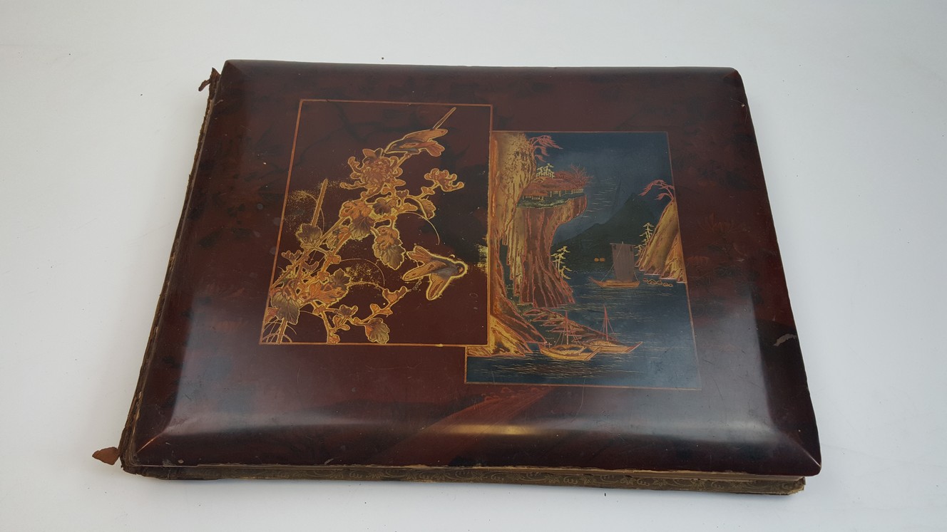 Japanese Lacquer Album of photographs de Album (1896) Fotografía