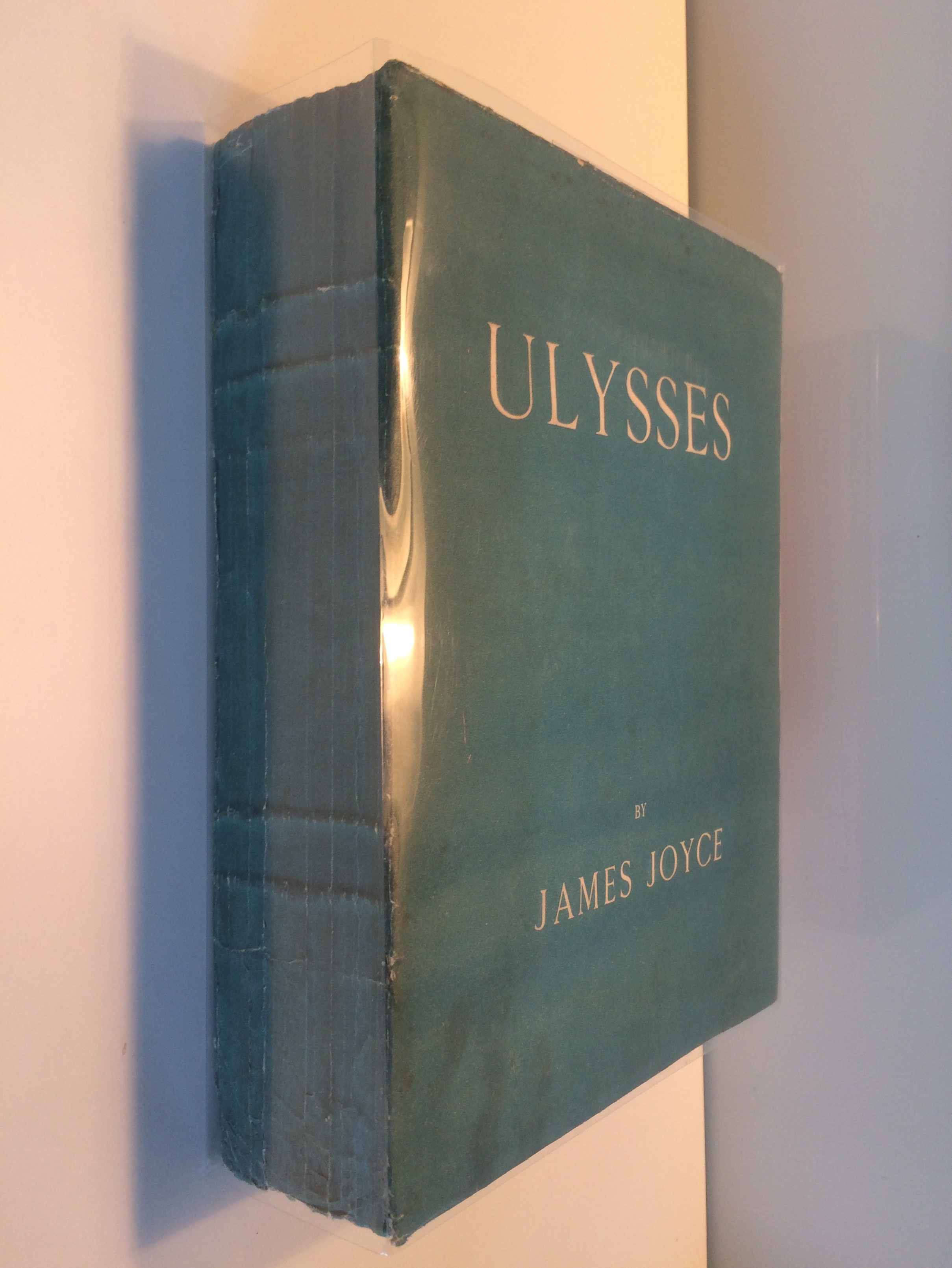 Ulysses by Joyce, James: Wie neu Softcover (1922) 1. Auflage | Yves G ...