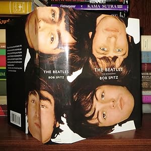 Immagine del venditore per THE BEATLES The Biography venduto da Rare Book Cellar