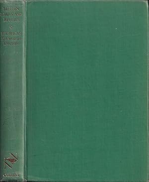 Seller image for LIFE IN LAKES AND RIVERS. By T.T. Macan and E.B. Worthington. Collins New Naturalist No. 15. 1962 reprint. for sale by Coch-y-Bonddu Books Ltd