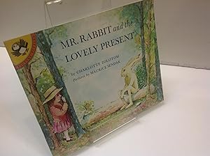 Seller image for MR RABBIT AND THE LOVELY PRESENT CHARLOTTE ZOLOTOW for sale by LIBRERIA ANTICUARIA SANZ