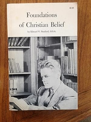 Bild des Verkufers fr Foundations of Christian Belief: An Introductory Course in Apologetics zum Verkauf von Epilonian Books