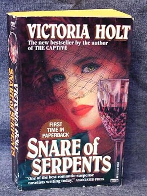 Imagen del vendedor de Snare of Serpents a la venta por Past Pages