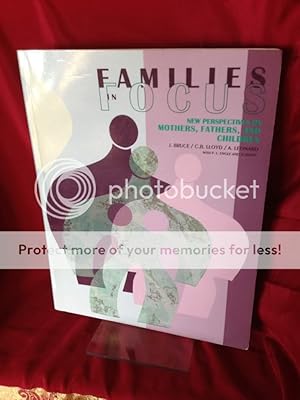 Bild des Verkufers fr Families in Focus: New Perspectives on Mothers, Fathers, and Children zum Verkauf von Last Word Books