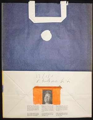 Papiertragtasche der Firma Migros, gestaltet von Elisabeth Barbara Hitz.