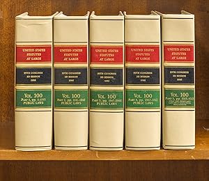 Bild des Verkufers fr United States Statutes at Large. Volume 100, in 5 books (1986) zum Verkauf von The Lawbook Exchange, Ltd., ABAA  ILAB