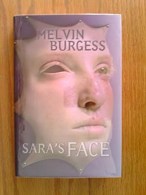 Imagen del vendedor de Sara's Face - signed first a la venta por Peter Pan books