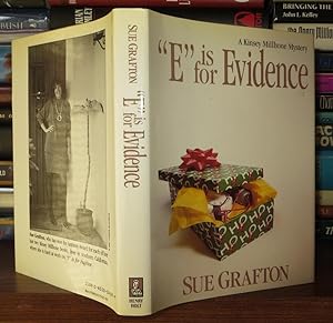 Imagen del vendedor de E" IS FOR EVIDENCE A Kinsey Millhone Mystery, Book 5 a la venta por Rare Book Cellar