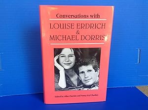 Immagine del venditore per Conversations With Louise Erdrich and Michael Dorris venduto da Dela Duende Books