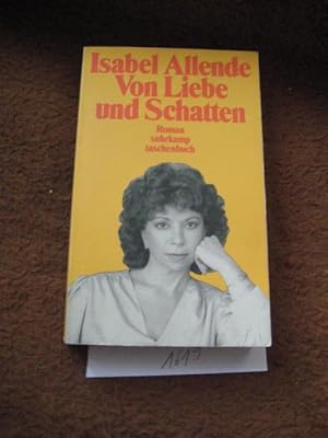 Image du vendeur pour Von Liebe und Schatten mis en vente par Frau Ursula Reinhold