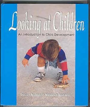 Bild des Verkufers fr Looking at Children: An Introduction to Child Development zum Verkauf von Books on the Square