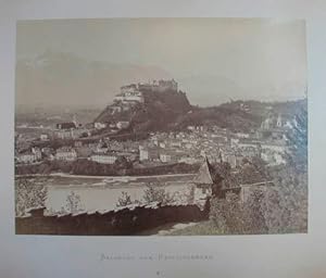 Salzburg vom Kapuzinerberg. Original-Fotografie, Albumin auf Karton mit typogr. Bezeichnung. Salz...