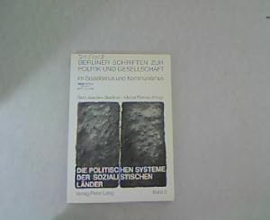 Seller image for Die politischen Systeme der sozialistischen Lnder. Entstehung - Funktionsweise - Perspektiven. for sale by Antiquariat Bookfarm