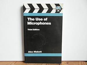 Imagen del vendedor de The Use of Microphones a la venta por Bidonlivre