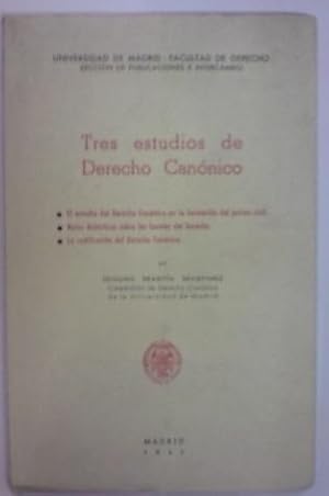 Seller image for TRES ESTUDIOS DE DERECHO CANONICO. 2 edicin for sale by Libreria Jimenez (Libreria A&M Jimenez)