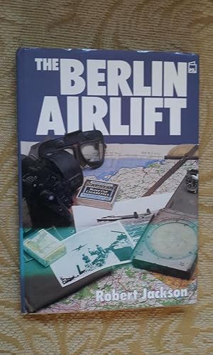 Bild des Verkufers fr THE BERLIN AIRLIFT zum Verkauf von Ron Weld Books