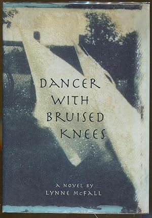 Imagen del vendedor de Dancer with Bruised Knees a la venta por Dearly Departed Books