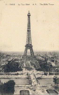 Paris, (s/w): La Tour Eiffel.