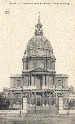 Paris, (s/w): Le Dôme des Invalides Tombeau de Napoléeon.