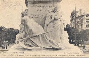 Paris, (s/w): Monument de Pasteur.