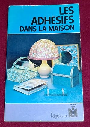 Image du vendeur pour LES ADHESIFS DANS LA MAISON mis en vente par LE BOUQUINISTE