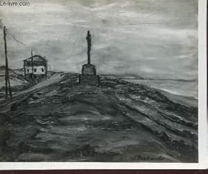 Seller image for PHOTO-CARTE EN NOIR ET BLANC / PAYSAGE AVEC UNE CROIX ET MAISON. for sale by Le-Livre