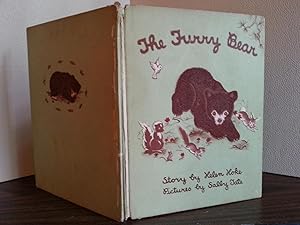 Imagen del vendedor de The Furry Bear // FIRST EDITION // a la venta por Margins13 Books