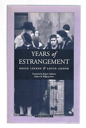 Immagine del venditore per Years of Estrangement (Jewish Lives) venduto da Riverhorse Books