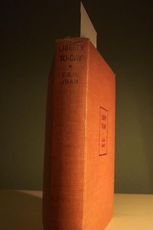 Imagen del vendedor de Liberty To-Day a la venta por Too Little Time Used Books