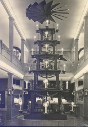 AK Seiffen, Kurort und Spielzeugdorf, Große Pyramide im Spielzeugmuseum