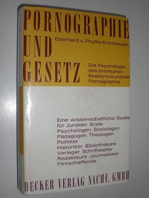 Bild des Verkufers fr Pornographie und Gesetz. Die Psychologie des erotischen Realismus und der Pornographie. Mit einer Einfhrung von Theodor Reik. Aus dem Amerikanischen bertragen und mit einem Vorwort zur deutschen Erstausgabe von Lothar Streblow. zum Verkauf von Stefan Kpper