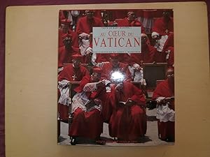 Seller image for AU COEUR DU VATICAN for sale by Le temps retrouv