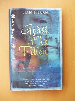 Bild des Verkufers fr Grass for His Pillow : Tales of the Otori: Book 2 zum Verkauf von Terry Blowfield