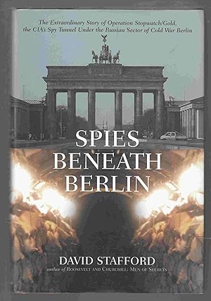 Imagen del vendedor de Spies Beneath Berlin a la venta por Riverwash Books (IOBA)