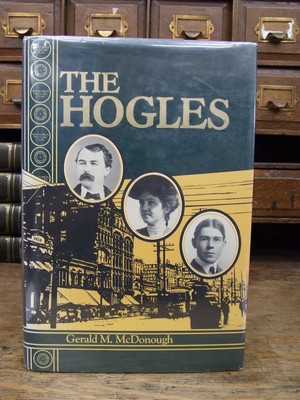 Bild des Verkufers fr The Hogles zum Verkauf von Kennys Bookshop and Art Galleries Ltd.