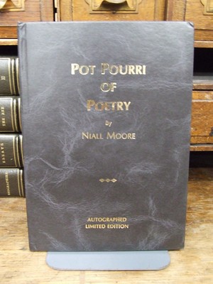 Image du vendeur pour Pot Pourri of Poetry mis en vente par Kennys Bookshop and Art Galleries Ltd.