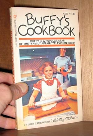 Imagen del vendedor de Buffy's Cookbook (Celebrity Kitchen series) a la venta por cookbookjj