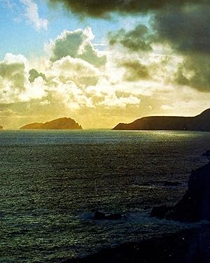 Seller image for Ireland and her people. [The Irish and America -- The Irish and Canada -- The Irish and Australia -- The Irish and New Zealand -- The Irish and South America -- The Irish and the Continent [Europe] -- Irish roots] for sale by Joseph Valles - Books