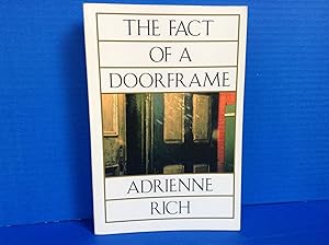 Immagine del venditore per The Fact of a Doorframe: Poems Selected and New 1950-1984 venduto da Dela Duende Books