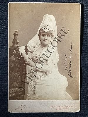 IDA GELABERT DANS LE ROLE DE ROSITA DANS GILLETTE DE NARBONNE-VERS 1882-PHOTOGRAPHIE NADAR