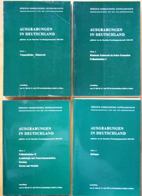 Image du vendeur pour Ausgrabungen in Deutschland, gefrdert von der Deutschen Forschungsgemeinschaft 1950-1975. Teil 1: Vorgeschichte - Rmerzeit. Teil 2: Rmische Kaiserzeit im freien Germanien, Frhmittelalter I. Teil 3: Frhmittelalter II, Archologie und Naturwissenschaften, Katalog, Karten und Modelle. Teil 4: Beilagen. Ausstellung vom 12. Mai bis 31. Juli 1975 im Kurfrstlichen Schloss zu Mainz. mis en vente par Galerie Joy Versandantiquariat  UG (haftungsbeschrnkt)