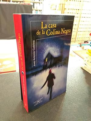 Imagen del vendedor de La casa de la Colina Negra a la venta por Libros Antuano