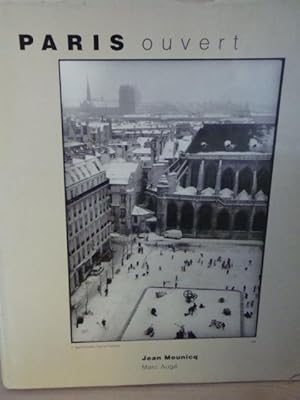 Seller image for Paris ouvert in-4,reli avec jaquette,illustr de photos en noir et blanc hors texte,pagination non chiffre. for sale by LIBRAIRIE EXPRESSIONS