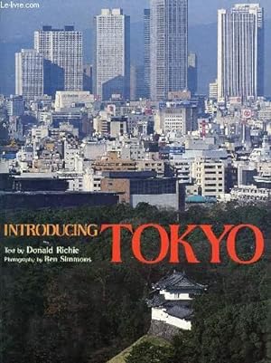 Bild des Verkufers fr INTRODUCING TOKYO zum Verkauf von Le-Livre