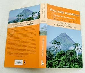 Imagen del vendedor de Volcanes Dormidos. Un viaje por Centroamrica a la venta por La Social. Galera y Libros